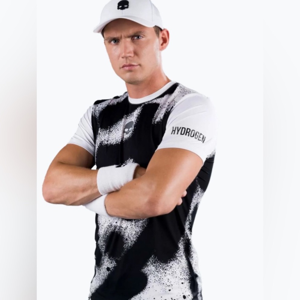 Hydrogen’s Men Spray Tech Tee